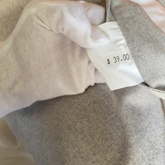 Two Decorative Cushion Covers NWT - Picture 5 of 7